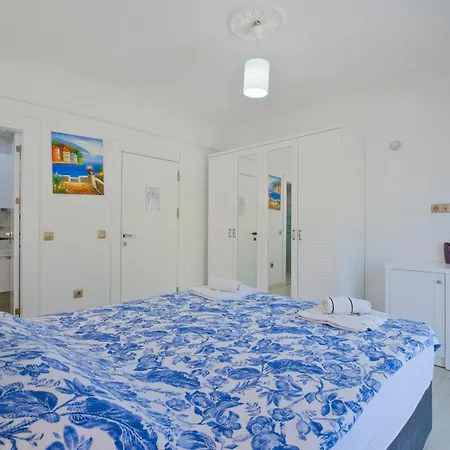 Villa Calista Plaja Yakin Oezel Havuzlu Luex Fethiye