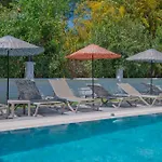 Calista Plaja Yakin Oezel Havuzlu Luex Fethiye