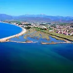 Calista Plaja Yakin Oezel Havuzlu Luex Villa Fethiye