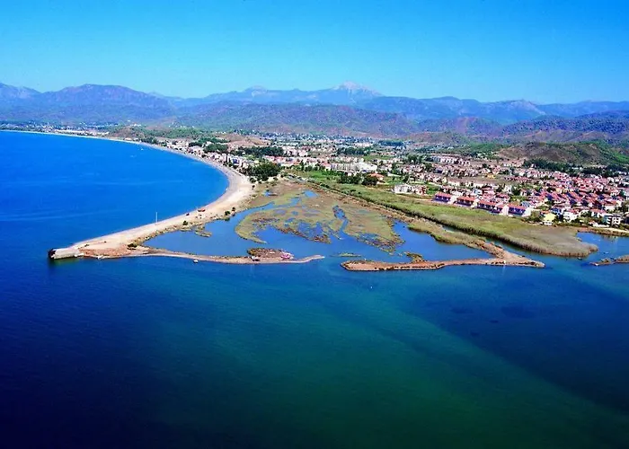 Calista Plaja Yakin Oezel Havuzlu Luex Villa Fethiye