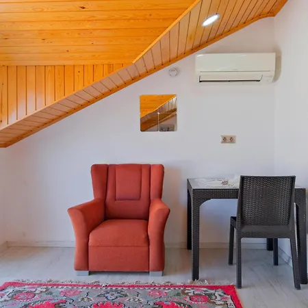 Calista Plaja Yakin Oezel Havuzlu Luex Villa *