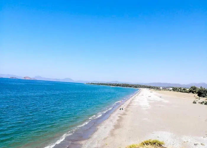 Villa Calista Plaja Yakin Oezel Havuzlu Luex