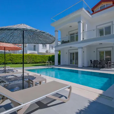 Fethiye Calista Plaja Yakin Oezel Havuzlu Luex Villa *