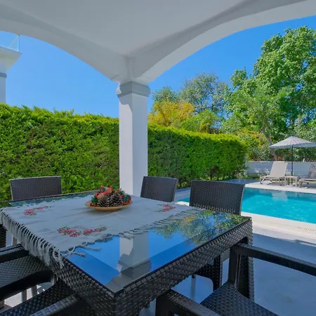 Calis 1 Βίλα Φετιγιέ